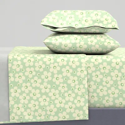 Spoonflower 70s Retro Bubble Floral In Green And Mint Queen Sheet Set