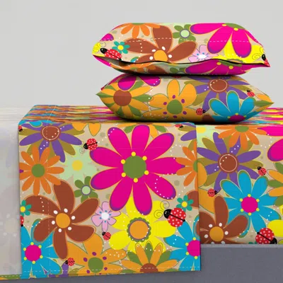 Spoonflower Groovy 1970s Flower Power Retro Floral Large Print Pattern King Sheet Set