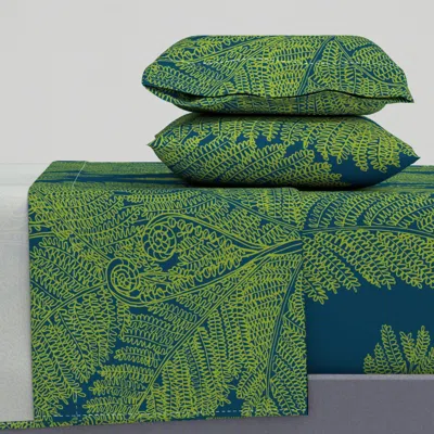 Spoonflower Hapu'u Fern Blue Queen Sheet Set
