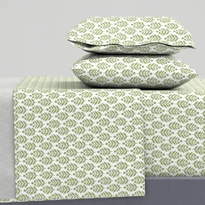 Spoonflower Lotti Sweet Pea And White Full Sheet Set