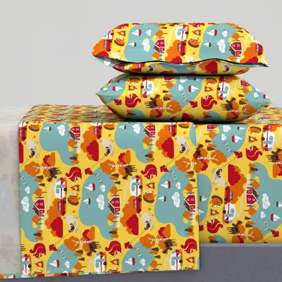 Spoonflower Pug On Holiday Queen Sheet Set