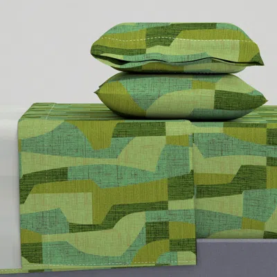 Spoonflower Staggered Mcm Green King Sheet Set