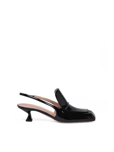 Sportmax Black Patent Leather Chanel Pumps