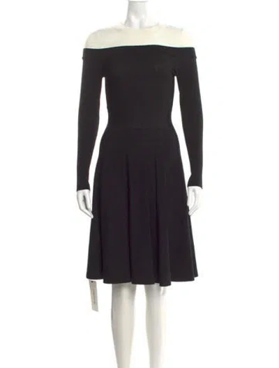 Pre-owned Sportmax Crew Neck Knee-length Dress In Black