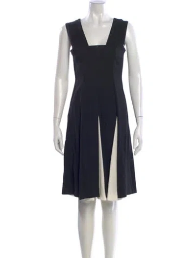 Pre-owned Sportmax Square Neckline Knee-length Dress In Black