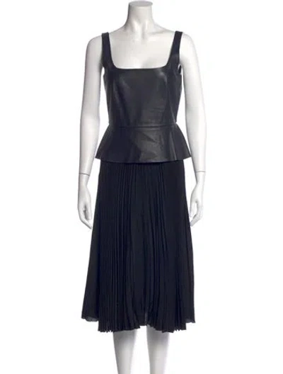 Pre-owned Sportmax Square Neckline Midi Length Dress In Black