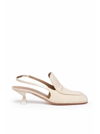 Sportmax White Patent Leather Pevera Chanel Pumps In Gold