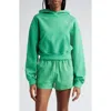 Sporty And Rich Connecticut Crest Cropped Printed Cotton-jersey Hoodie In Verde