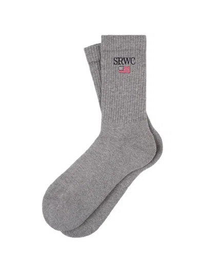 Sporty And Rich Ribbed Flag Socks In Gray