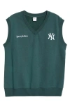 Sporty And Rich Sporty & Rich Yankees Embroidered Cotton Fleece Vest In Forest