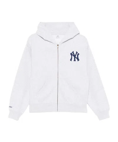 Sporty And Rich Zippered Hoodie In White