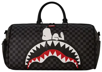 Pre-owned Sprayground Men's  Snoopy Chillin Large Duffle In Black