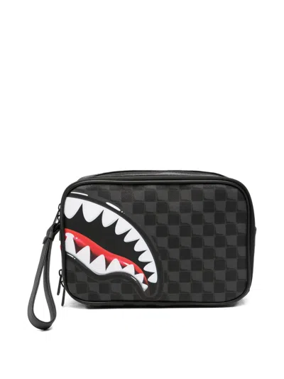 Sprayground 샤크 프린트 트래블 파우치 In Black