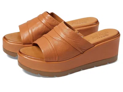Spring Step Allerton In Brown