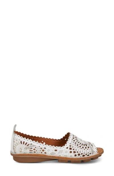 Spring Step Brandal Flat In White