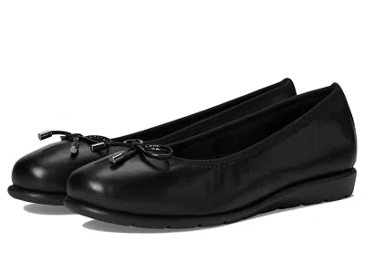 Spring Step Chesser In Black