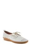 Spring Step Deysi Perforated Derby In White