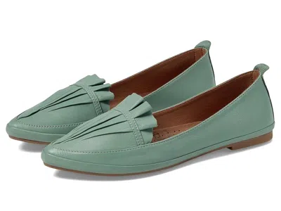 Spring Step Established In Green