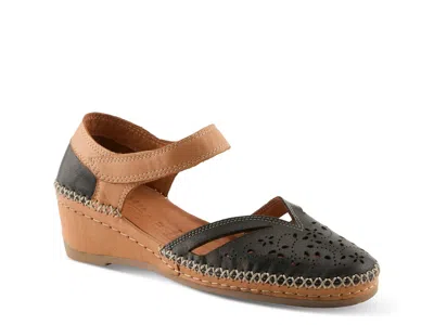 Spring Step Ezlyn Wedge Sandal In Black