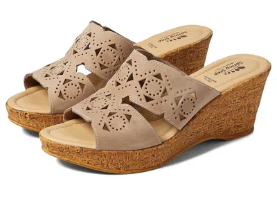 Spring Step Flamyo In Brown