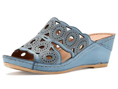 Spring Step Labarnas In Blue