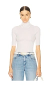 Sprwmn Short Sleeve Turtle Neck Top In 粉笔白