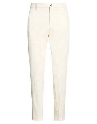 Squad² Trouser In Cream