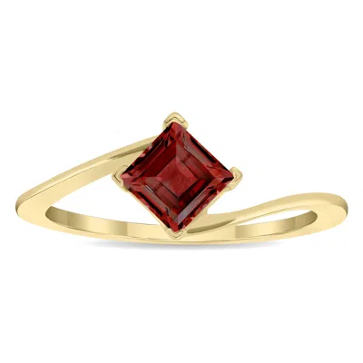 Sselects Women's Solitaire Square Shaped Garnet Wave Ring In 10k Yellow Gold In Red