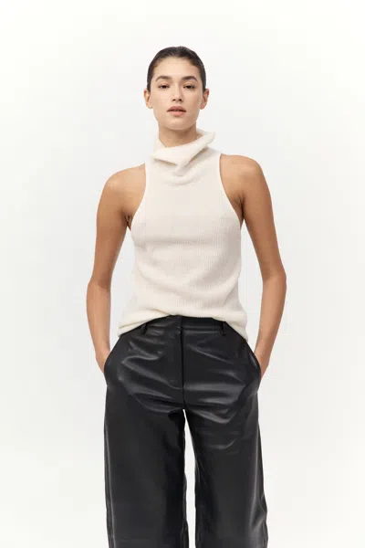 St Agni Cashmere Blend Top In Chalk In White