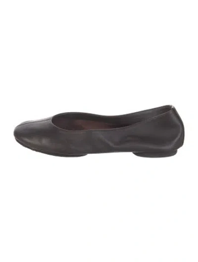 Pre-owned St Agni Leather Ballet Flats In Grey