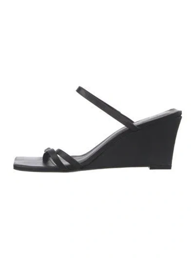 Pre-owned St Agni Leather Sandals In Black