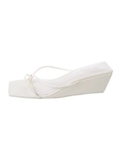 Pre-owned St Agni Leather Sandals In White