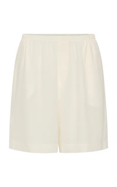 St Agni Moda Operandi In White