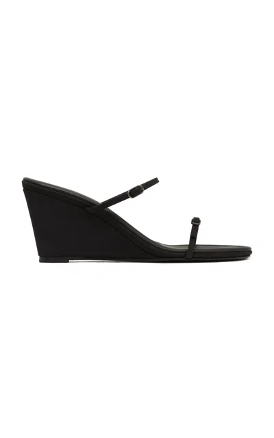 St Agni Petit Belt Detail Wedge