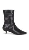 St Agni Petit Pouch Boot In Black