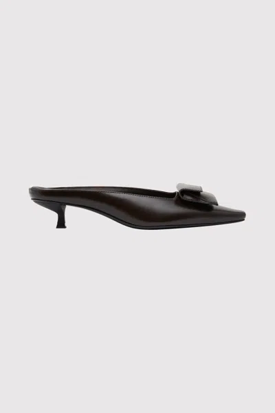 St Agni Petit Pouch Heel In Brown