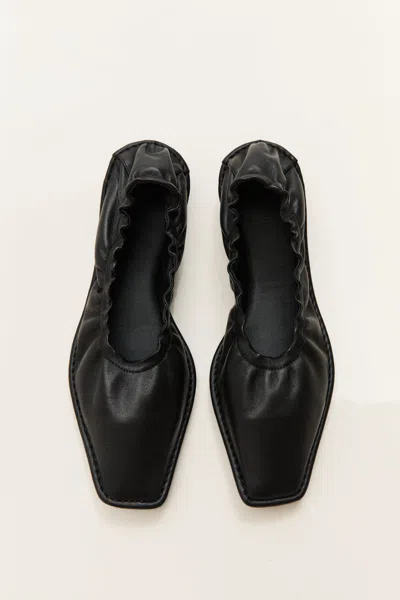 St Agni Soft Gathered Flats In Black