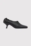 St Agni Square Glove Heel In Black