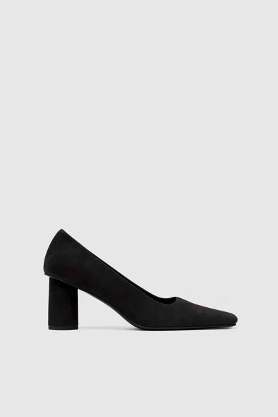 St Agni Suede Cylinder Pump In Black