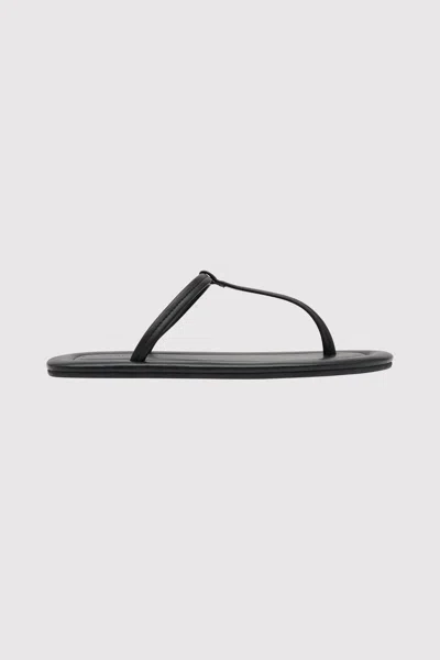 St Agni T Slide In Black