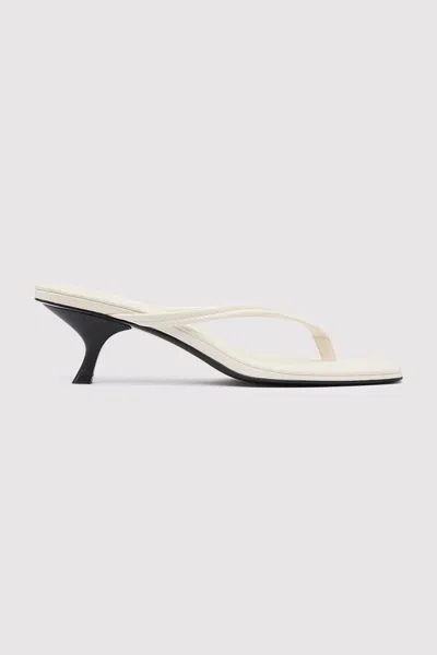 St Agni Thong Detail Heel In White
