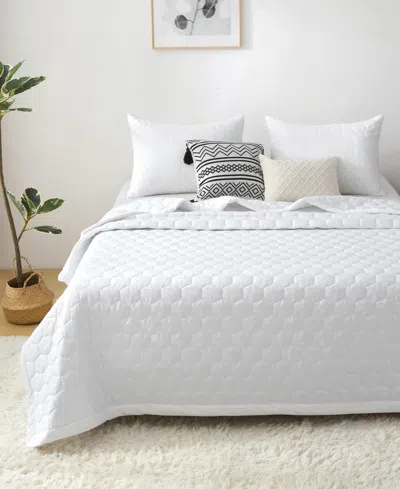 St. James Home Mini Honeycomb Down Alternative Blanket Set, King In White