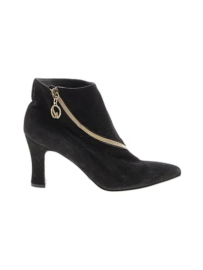 Pre-owned St John Ankle Boots In Black