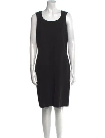 Pre-owned St. John Caviar Scoop Neck Knee-length Dress In Black