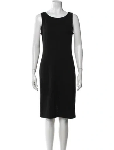 Pre-owned St. John Caviar Scoop Neck Knee-length Dress In Black