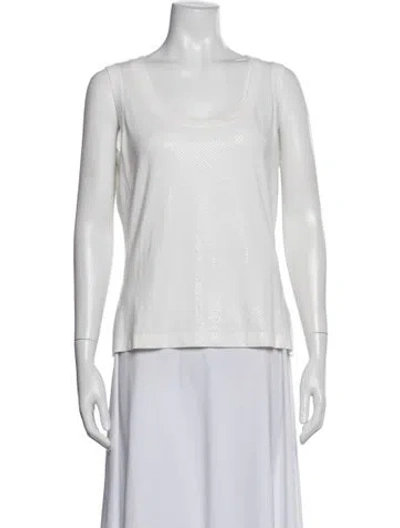 Pre-owned St. John Caviar Scoop Neck Sleeveless Top In White