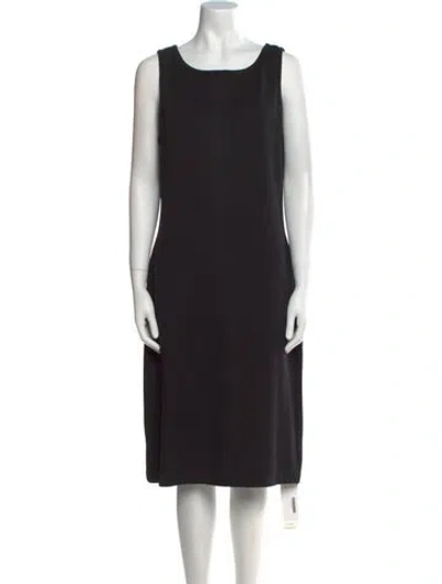 Pre-owned St. John Caviar Wool Knee-length Dress In Black