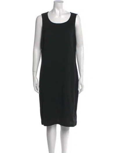 Pre-owned St. John Caviar Wool Knee-length Dress In Black