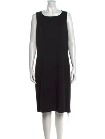 Pre-owned St. John Caviar Wool Knee-length Dress In Black