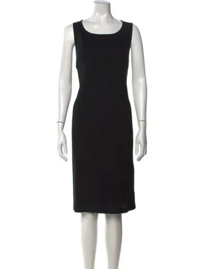 Pre-owned St. John Caviar Wool Knee-length Dress In Black